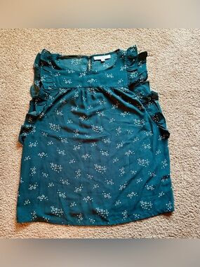LOFT Women’s Large Green and White Floral Ruffle Mixed Media Shell